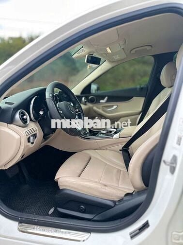 Mercedes Benz C Class 2019  - 61000 km