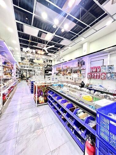 CHO THUÊ NHÀ KINH DOANH 3 TẦNG RỘNG 190M2/SÀN NGÃ TƯ LÊ HỒNG PHONG