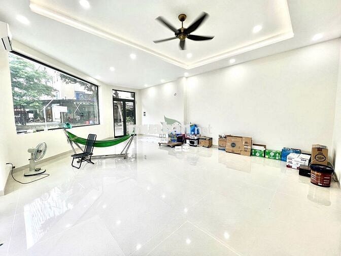 CHO THUÊ MẶT BẰNG MỚI XÂY LÔ GÓC GẦN CHUNG CƯ KHU HÀ QUANG 1