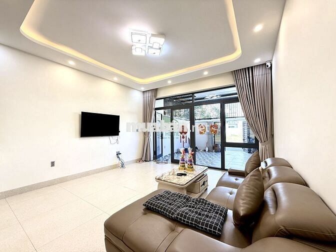 CHO THUÊ NHÀ ĐẸP 3 PHÒNG NGỦ KHU MỸ GIA GÓI 7 CÓ NỘI THẤT