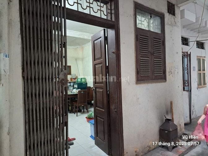 BÁN NHÀ 4 tầng mặt phố Long Biên 2, Bồ Đề, 64,5m2, nở hậu 