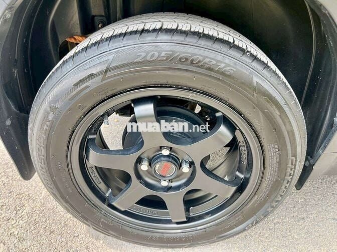 2024 thuê pin 21ngan. gương điện đồ chơi hơn 60tr