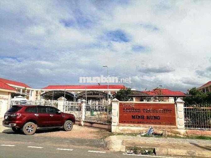 Lô đất giữa lòng 2 KCN muốn tìm chủ nhân mới