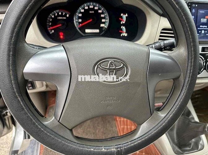 Toyota Innova 2015 2.0E - 128000 km xe gia đình bá