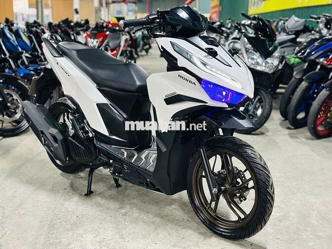 XE MÁYTHANH TÙNG_VARIO 125 TRẮNG NHẬP THÁI MÁY ZIN