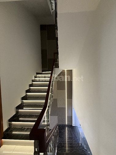 Nhà 5 x 11m 4 lầu nguyễn oanh nối dài Hà Huy Giáp Q12 ngay cầu an lộc 