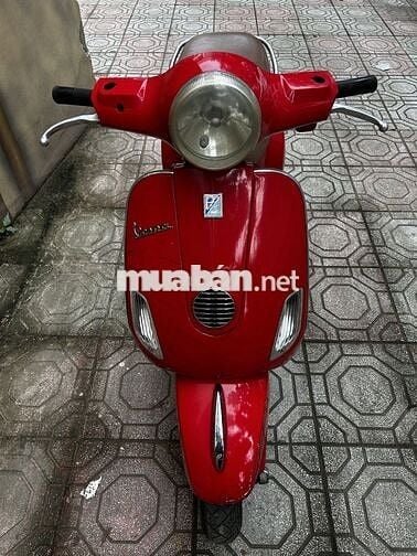 Vespa ie phun xăng điện tử