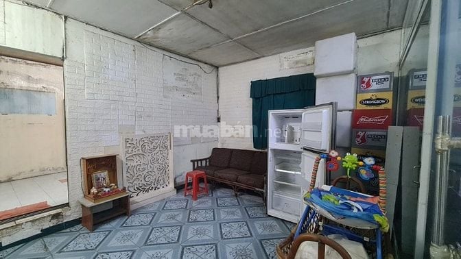 Bán nhà mặt tiền Phạm Văn Đồng, tôi cần mua gấp nhà đất 4 căn