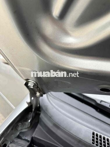 Toyota Innova 2015 2.0E - 128000 km xe gia đình bá