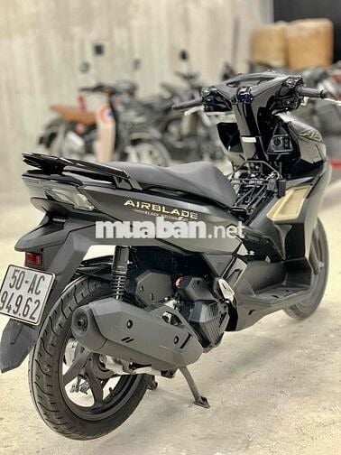 Honda Air Blade 125 2025 chính chủ xe như mới hãng
