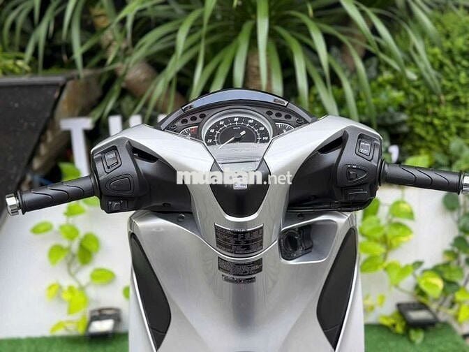 Honda SH 150 ABS 2018 - Màu Bạc - Odo 25 Nghìn