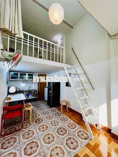 Nhà Nguyên căn Nguyễn Trãi Quận 1 Full nội thất