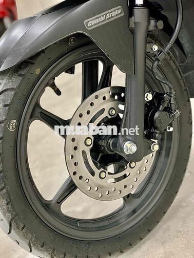 Honda Air Blade 125 2025 chính chủ xe như mới hãng