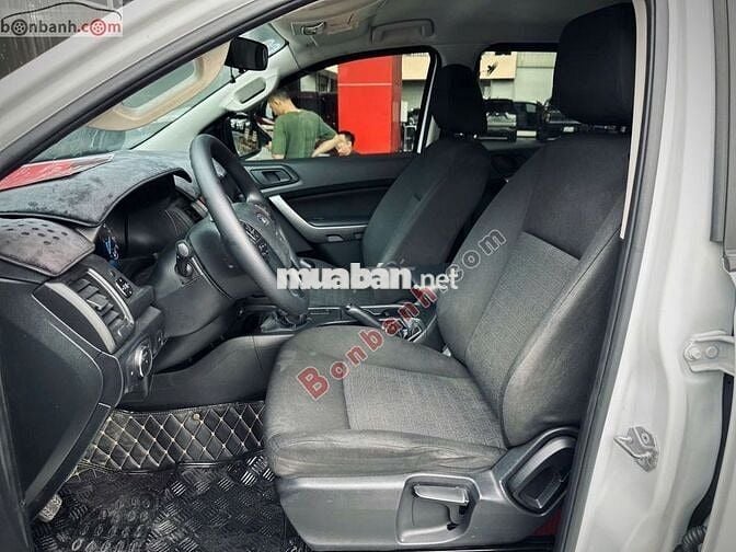 Ford Ranger XLS 2.2L 4x2 MT 2021 - 479 Triệu