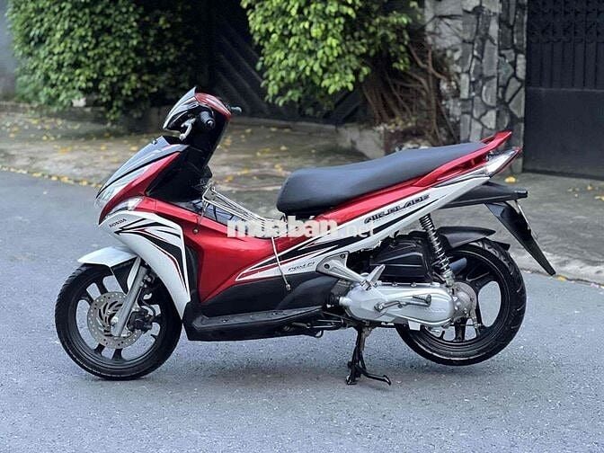 Xe honda Ảiblade 2011 màu trắng đỏ đen siêu ken 95