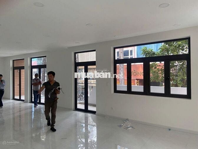 GÓC 2MT trung tâm Q1 Bùi Thị Xuân ngang 12m trệt 2 lầu trống suốt