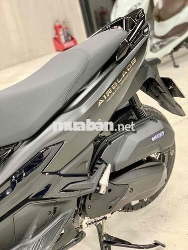 Honda Air Blade 125 2025 chính chủ xe như mới hãng