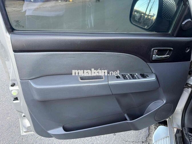 Ford Everest 2013 2.5L 4x2 MT - 100000 km