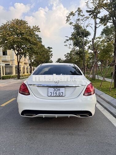 Mercedes Benz C 2015 C300 AMG - 120000 km