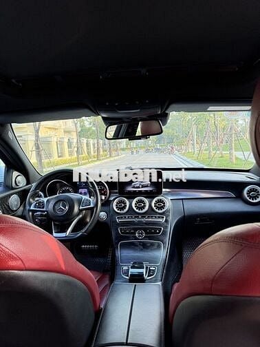 Mercedes Benz C 2015 C300 AMG - 120000 km