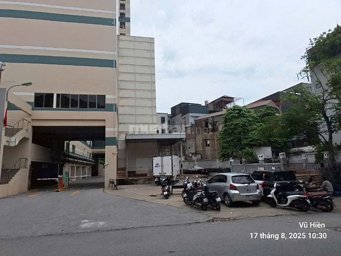 BÁN NHÀ 4 tầng mặt phố Long Biên 2, Bồ Đề, 64,5m2, nở hậu 