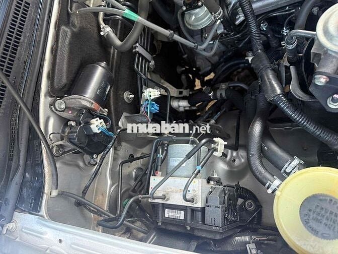 Ford Everest 2013 2.5L 4x2 MT - 100000 km