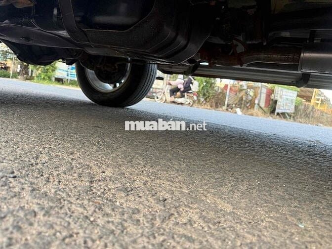 Ford Everest 2013 2.5L 4x2 MT - 100000 km