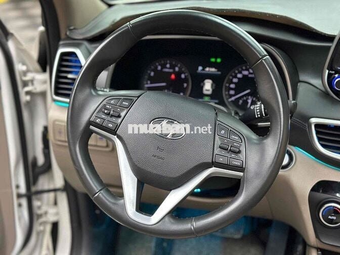 Hyundai Tucson 2.0 ATH xăng đặc biệt sản xuất 2021