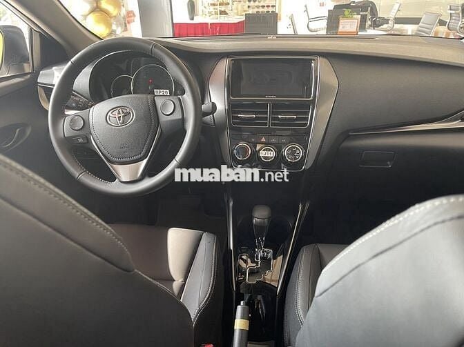 Toyota Vios 2025 E CVT giao ngay