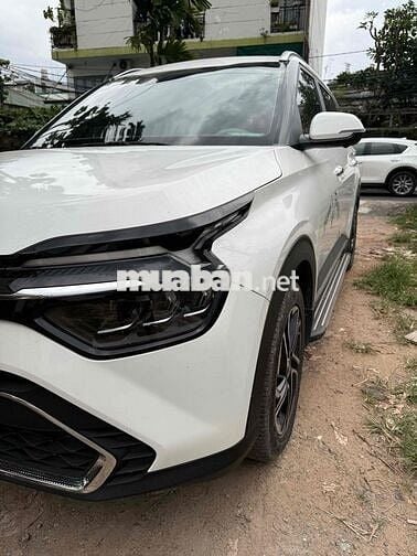 Kia Carens 2023 1.5G Luxury - 45000 km