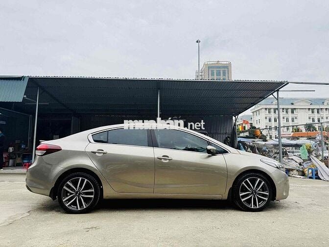 Kia Cerato 2016 1.6 AT - 110000 km