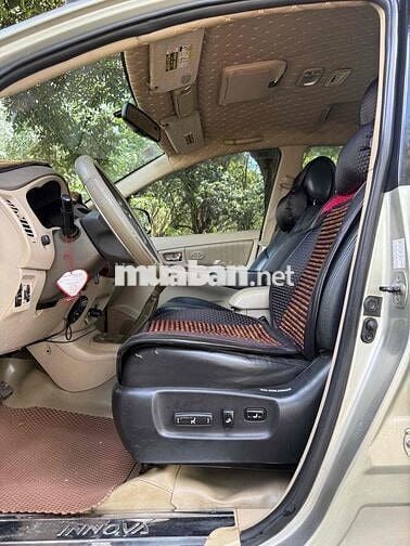 Toyota Innova 2006 G - 239000 km