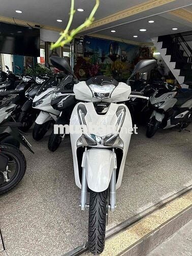 SH 150i ABS 2017 Smartkey Trắng BSTP Chính Chủ