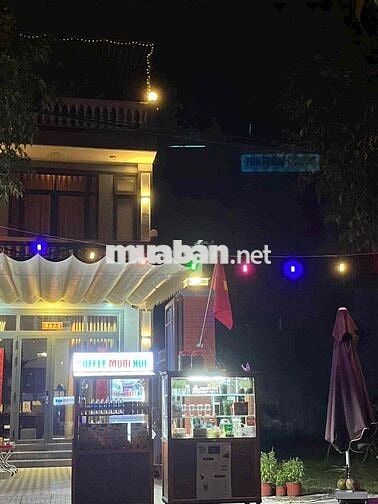 Chuyển nơi ở cần bán nhà 1 trệt 2 lầu , xây ở tâm huyết full thổ cư