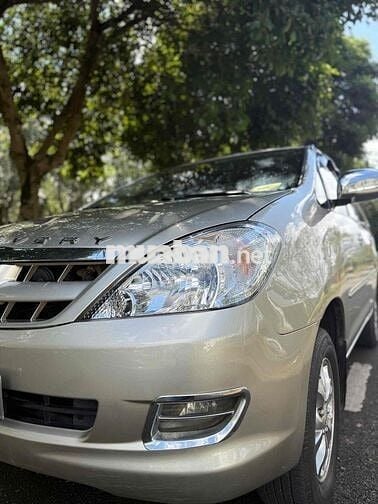 Toyota Innova 2006 G - 239000 km