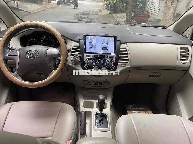 Toyota Innova 2.0G tự động 2013 chạy 88.000 km