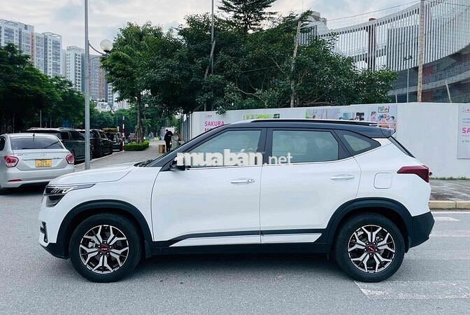 SELTOS 1.6 Premium 2022;1,7 vạn km zin…