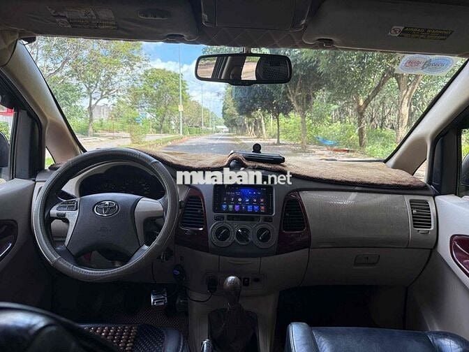 Toyota Innova 2006 G - 239000 km