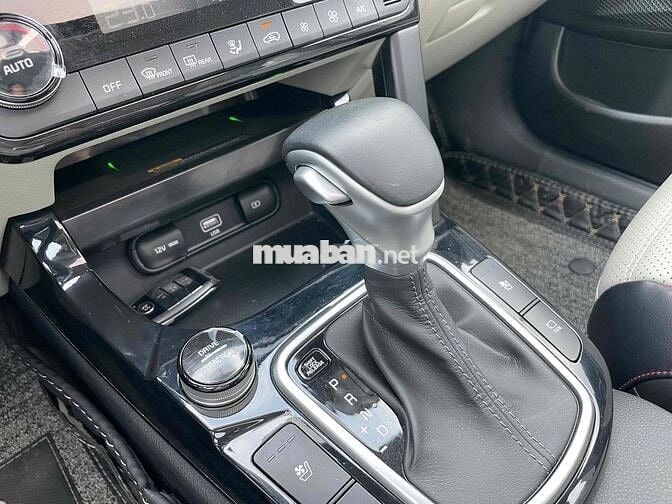 SELTOS 1.6 Premium 2022;1,7 vạn km zin…