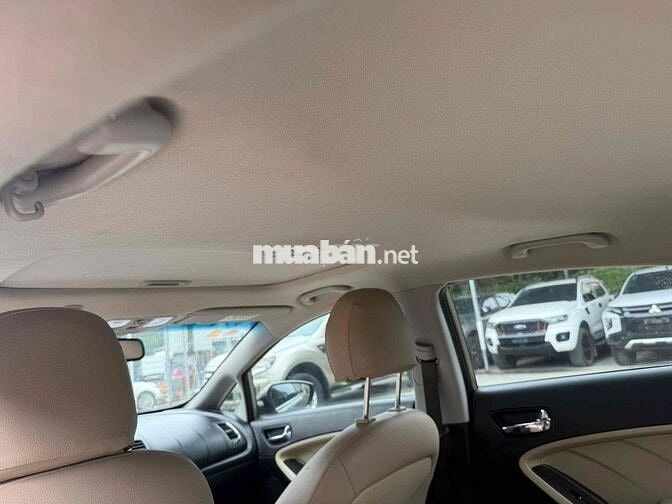 Kia Cerato 2016 1.6 AT - 110000 km