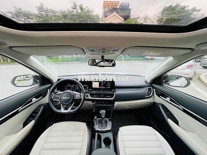 SELTOS 1.6 Premium 2022;1,7 vạn km zin…