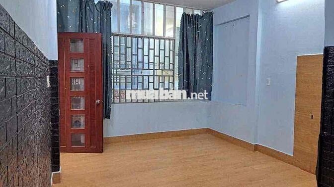 cho thuê nhà nguyên căn. 2pn2wc. CMT8 p15 Q10