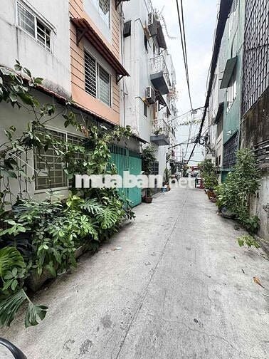 Giáp Quận 1, Nhà 60m2, 3 tầng 3PN, hẻm thông gần mt Hoàng Hoa Thám