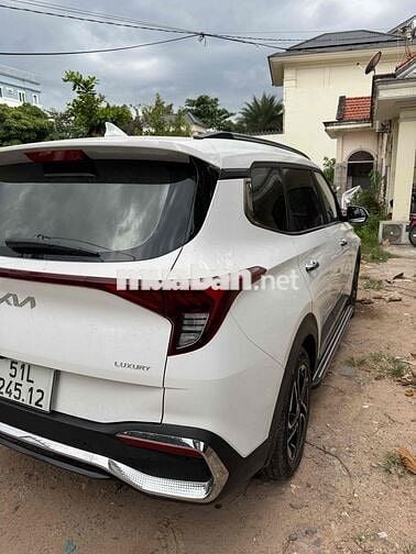 Kia Carens 2023 1.5G Luxury - 45000 km