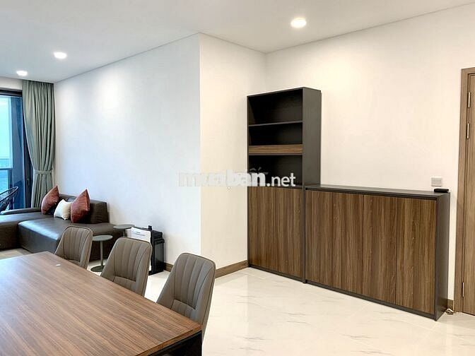 Cho thuê căn hộ 3PN, 2WC, 130m2, Sunwah Pearl - Thương lượng 9 Chủ.