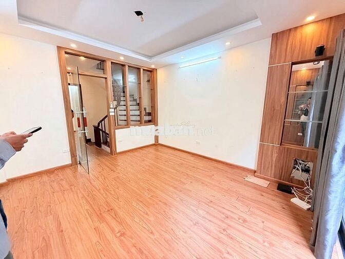 Nhà đẹp phố Dương Quảng Hàm, 2 thoáng, gần công viên Nghĩa Đô, 11.5 tỷ