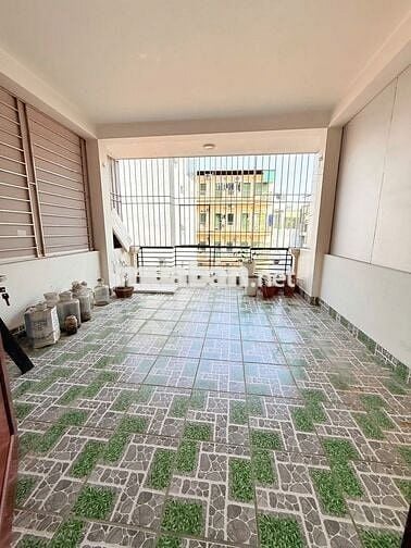 Nhà đẹp phố Dương Quảng Hàm, 2 thoáng, gần công viên Nghĩa Đô, 11.5 tỷ