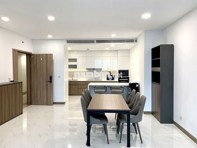 Cho thuê căn hộ 3PN, 2WC, 130m2, Sunwah Pearl - Thương lượng 9 Chủ.
