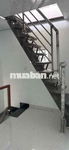 nhà ở trung tâm Thủ Đức cách VinCom 300m