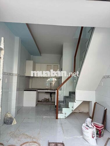 nhà ở trung tâm Thủ Đức cách VinCom 300m